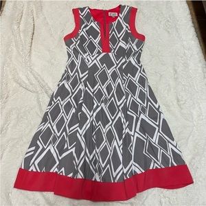 Gray / White sleeveless fit & flare dress with coral trim